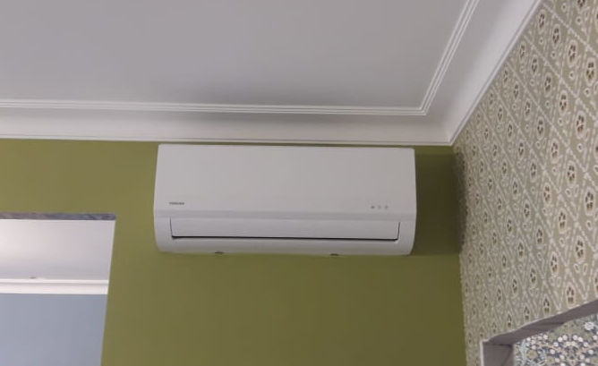 Toshiba RAS-18U2KHS/RAS-18U2AHS-EE Сплит-система