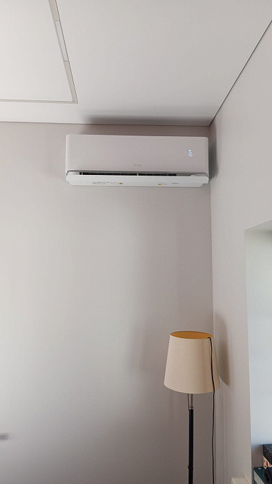 Gree GWH24AVEXF-K6DNA1A/I White Внутренний блок настенного типа