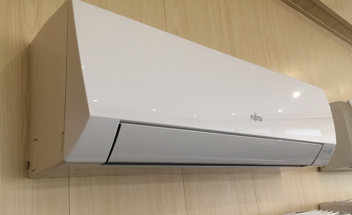 Fujitsu Classic Euro ASYG12LLCE-R/AOYG12LLCE-R Сплит-система